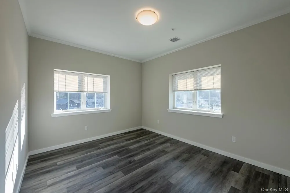 87 Chestnut Street #101 New Paltz, NY 12561