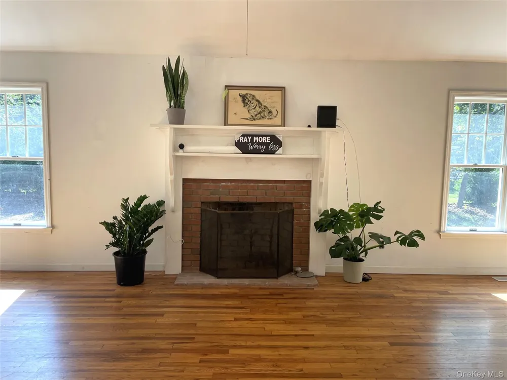 9 Wood Lot Lane East Hampton, NY 11937