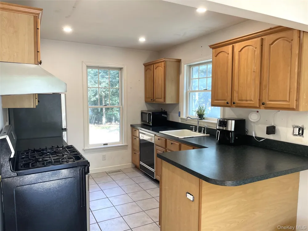 9 Wood Lot Lane East Hampton, NY 11937