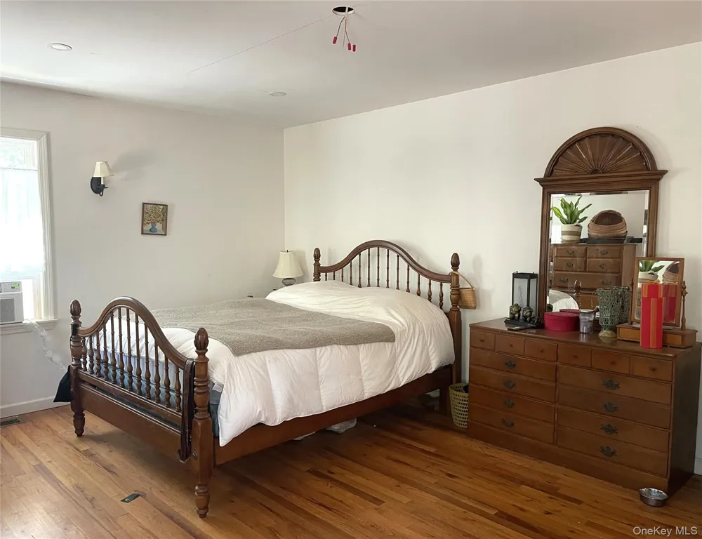 9 Wood Lot Lane East Hampton, NY 11937