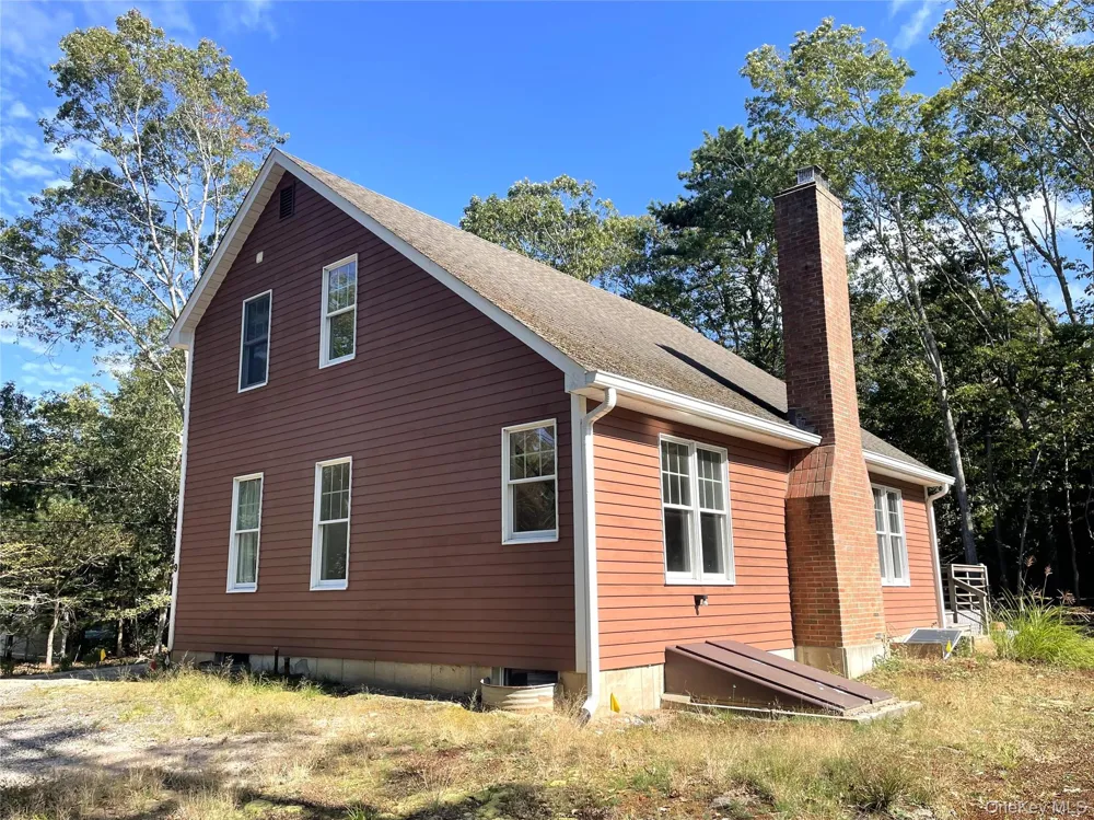9 Wood Lot Lane East Hampton, NY 11937