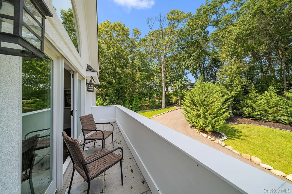 12 Seaside Drive Belle Terre, NY 11777