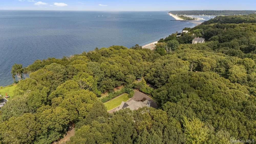12 Seaside Drive Belle Terre, NY 11777
