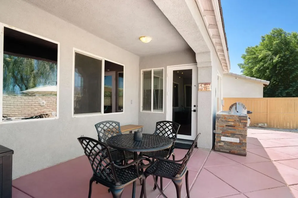 48939 Camino Cortez Coachella, CA 92236