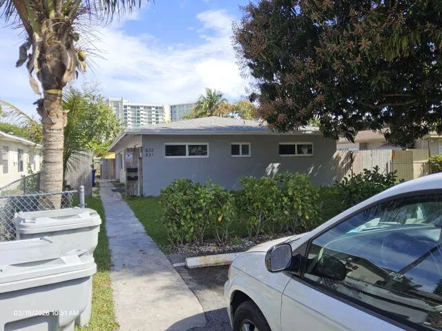 831 SW 7TH STREET Pompano Beach, FL 33060