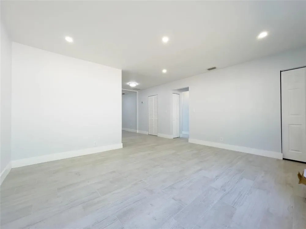 831 SW 7TH STREET Pompano Beach, FL 33060