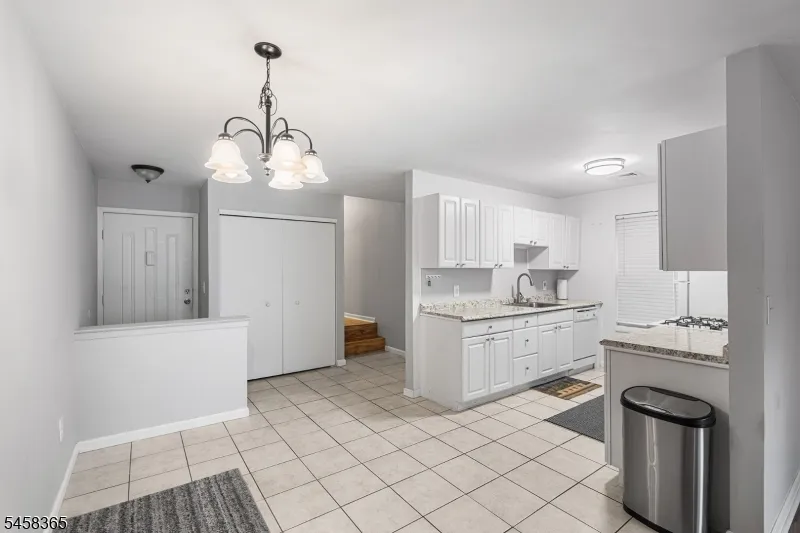 209 Spruce Hills Dr Glen Gardner, NJ 08826