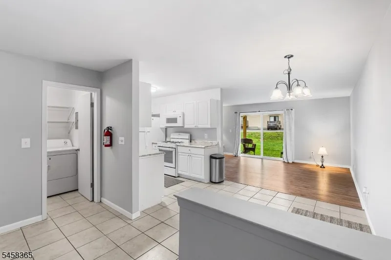 209 Spruce Hills Dr Glen Gardner, NJ 08826