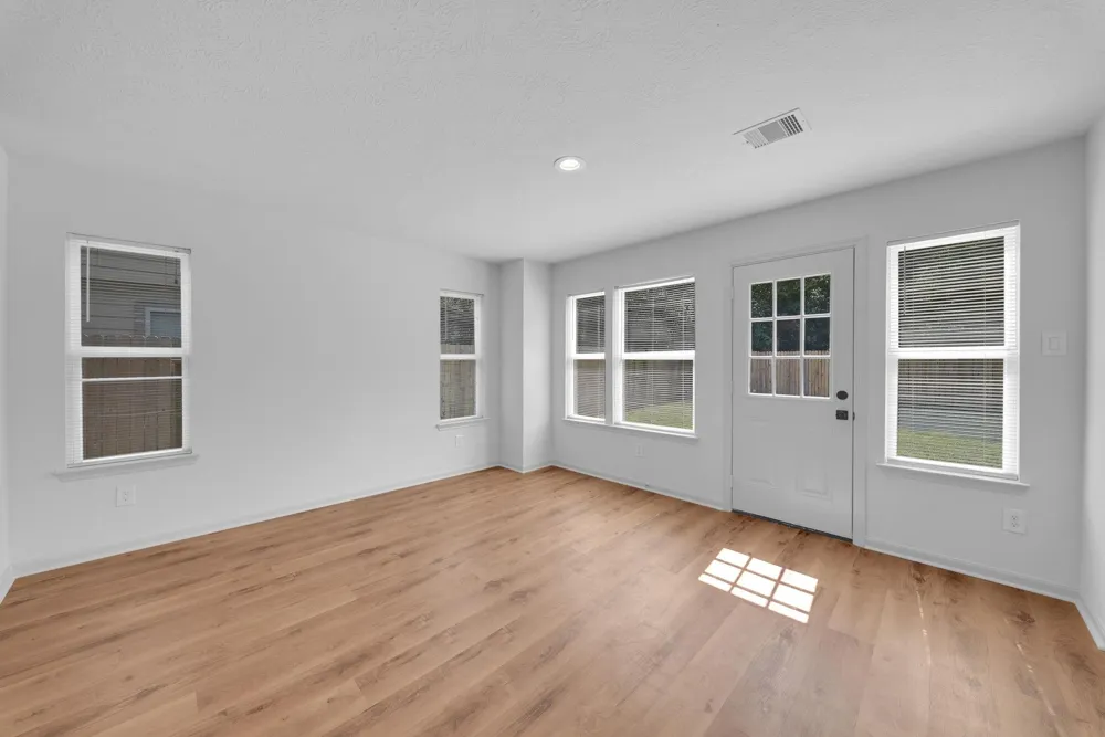 4322 Lake Cypress Circle Houston, TX 77068