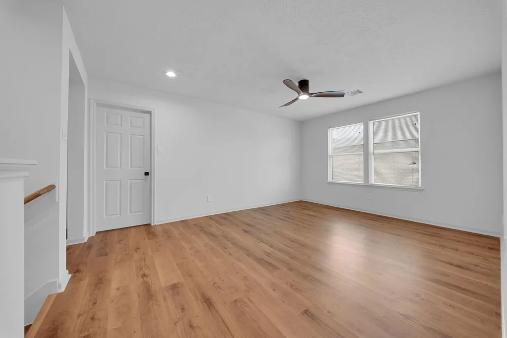 4322 Lake Cypress Circle Houston, TX 77068
