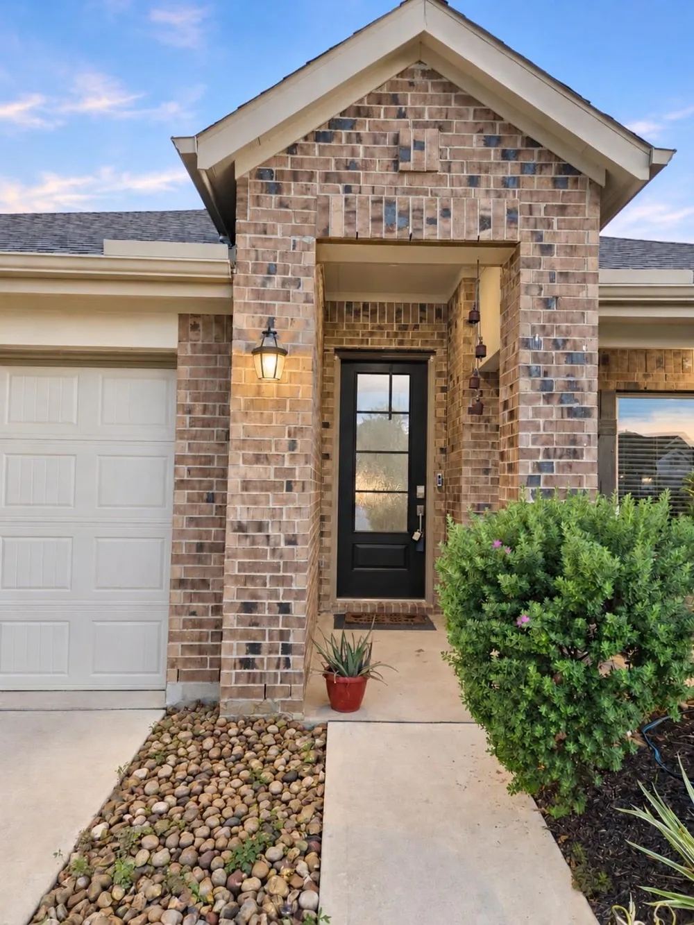 2916 Eden Lake Lane Katy, TX 77493