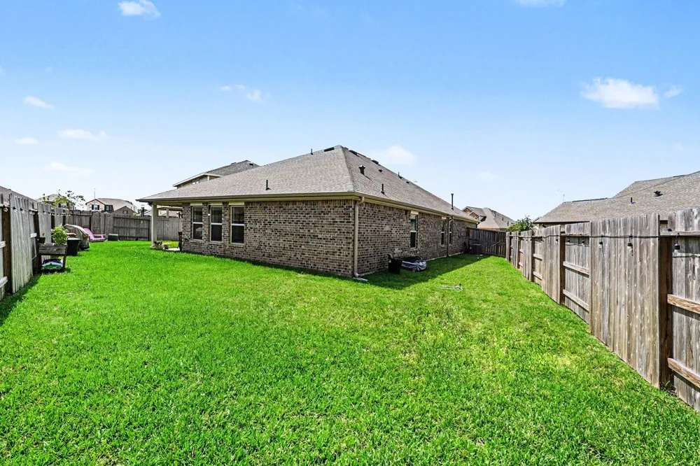 2916 Eden Lake Lane Katy, TX 77493