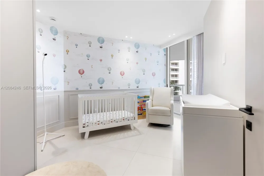 21050 Point Pl #902 Aventura, FL 33180