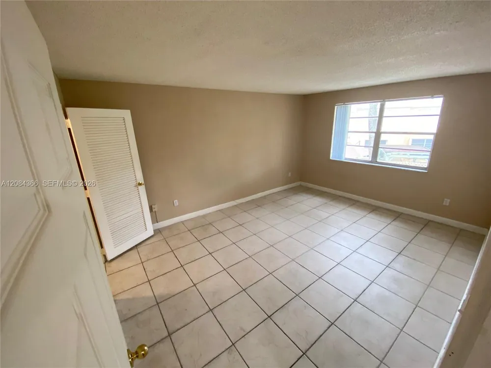 4154 NW 79th Ave #2C Doral, FL 33166