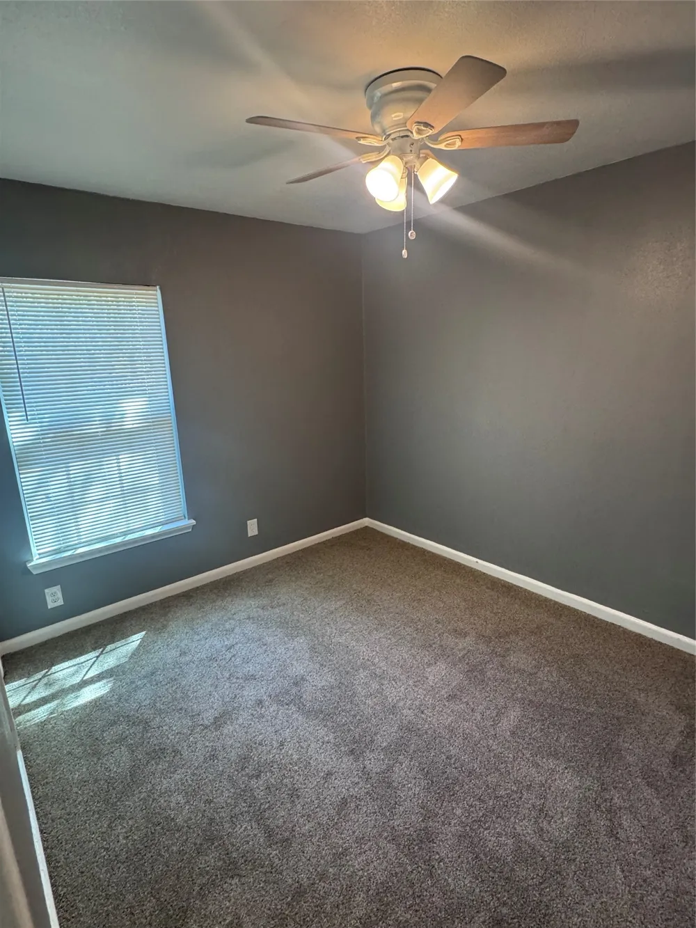 4040 Runnels Street Fort Worth, TX 76106