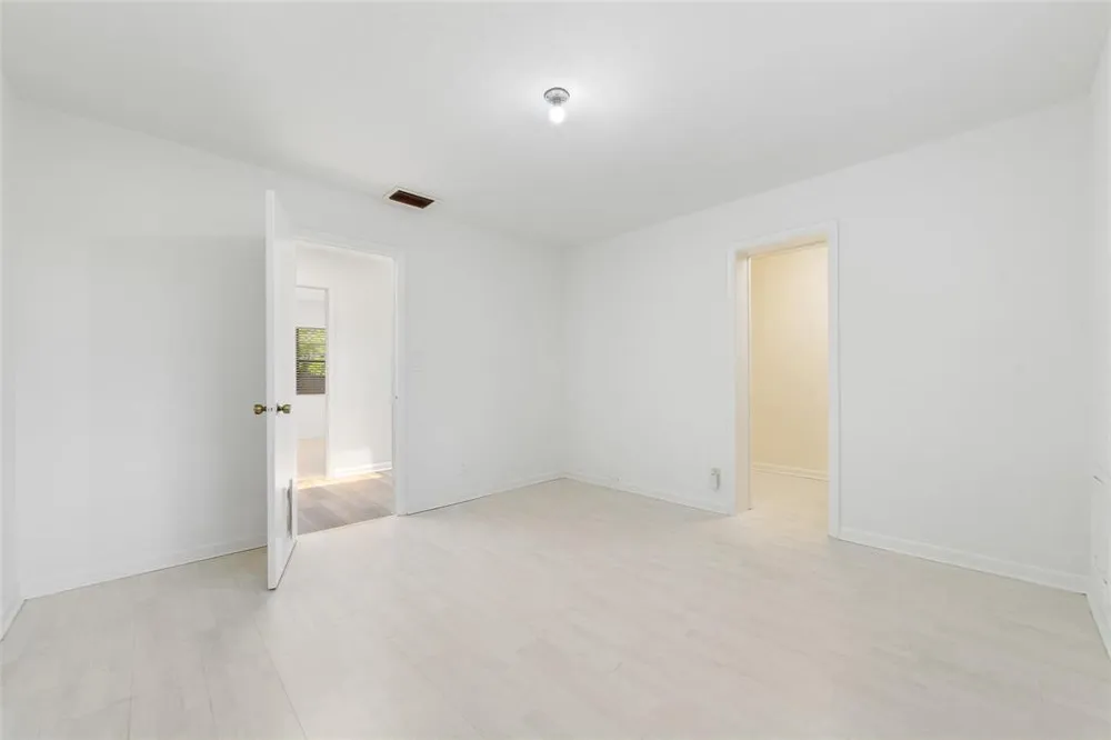 1273 NE 37TH STREET Oakland Park, FL 33334