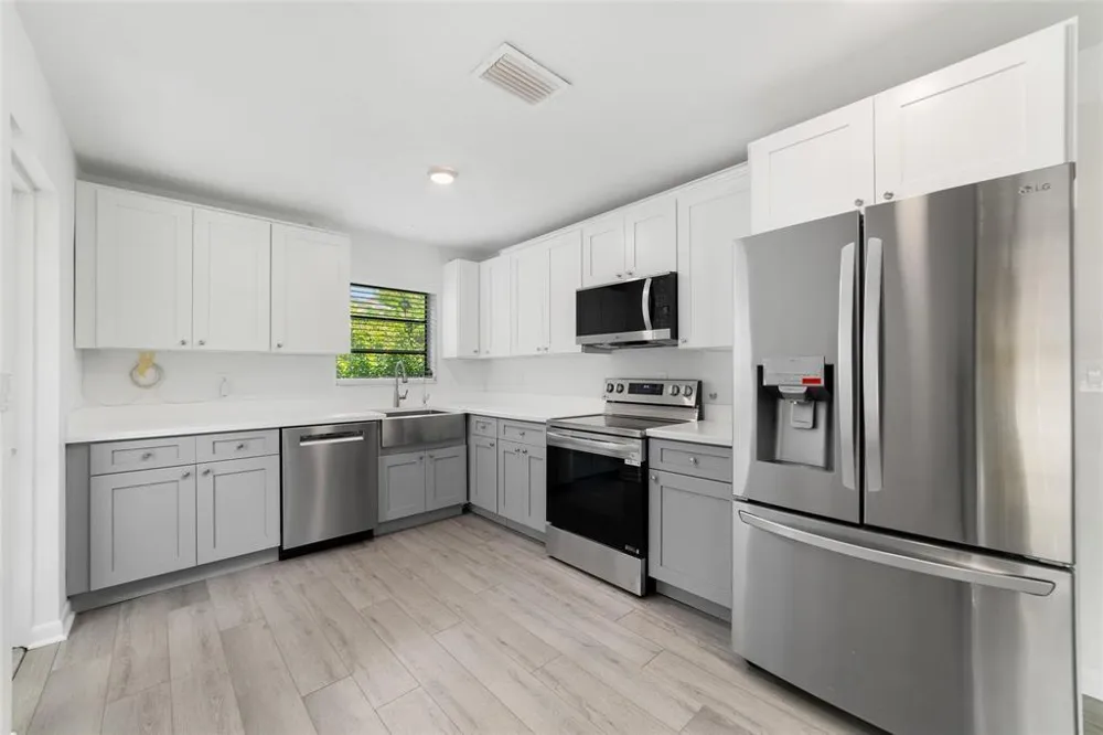 1273 NE 37TH STREET Oakland Park, FL 33334