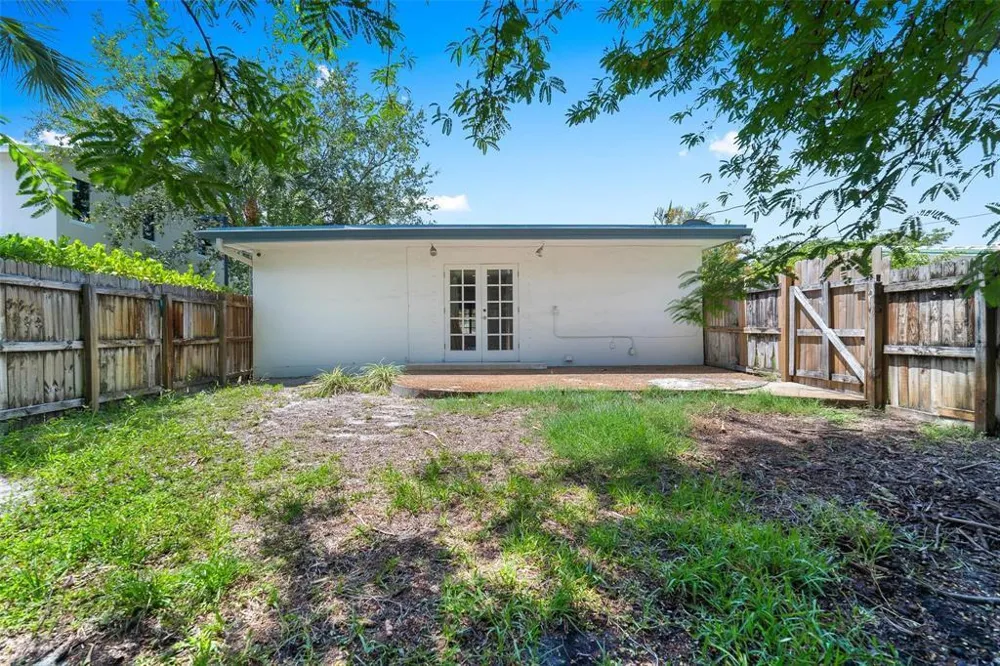 1273 NE 37TH STREET Oakland Park, FL 33334