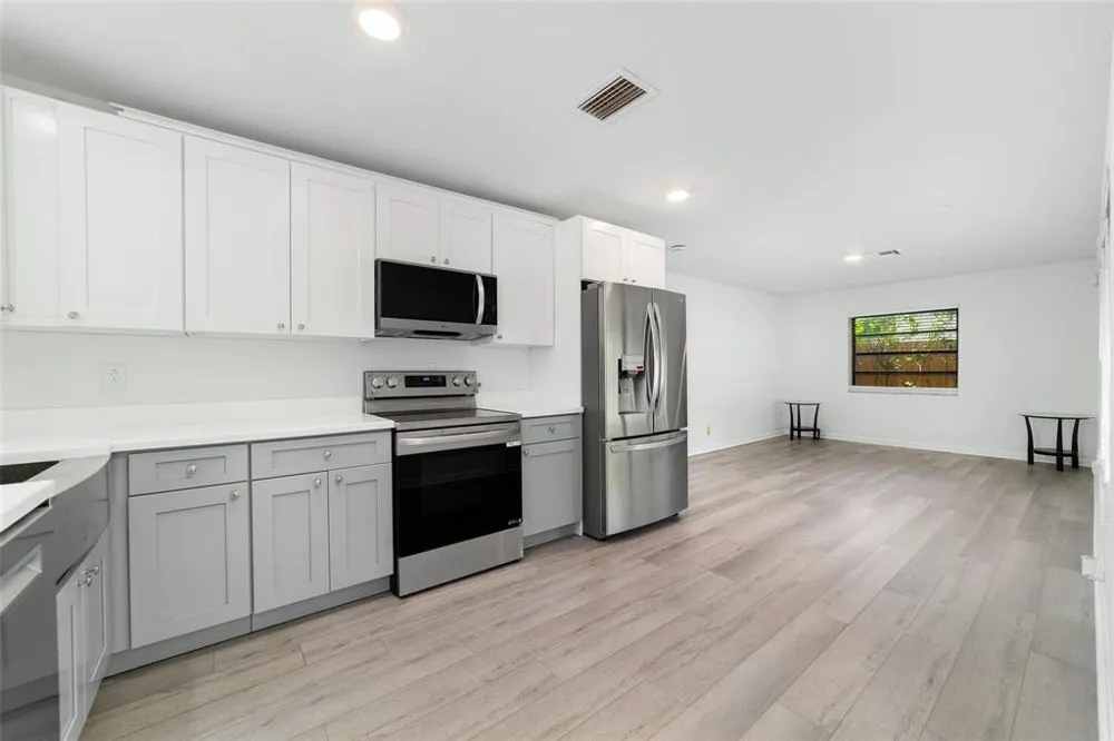 1273 NE 37TH STREET Oakland Park, FL 33334