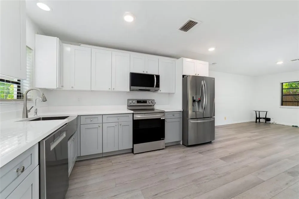 1273 NE 37TH STREET Oakland Park, FL 33334