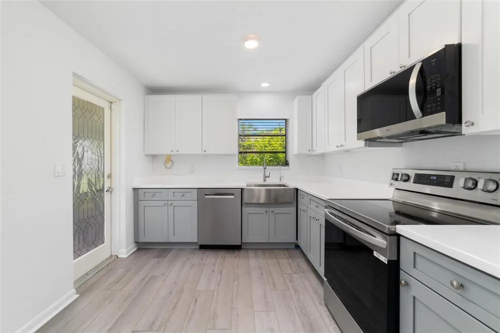 1273 NE 37TH STREET Oakland Park, FL 33334