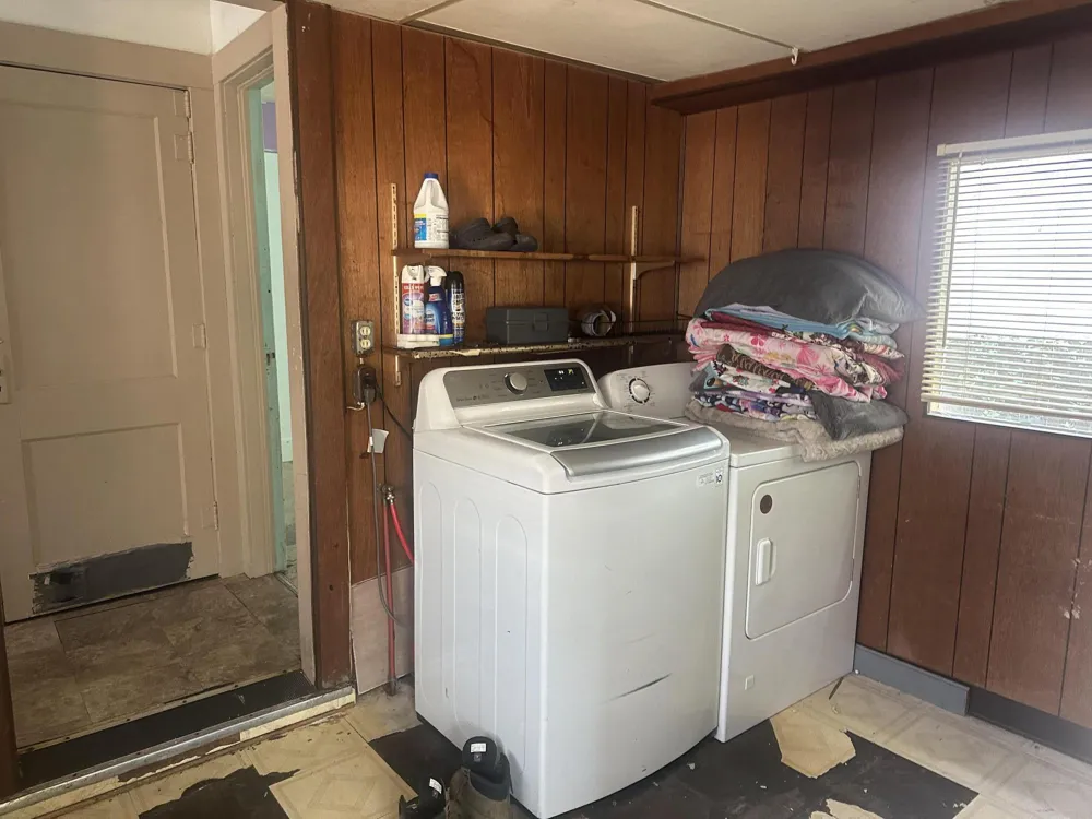 418 W Main Street Niles City, MI 49120