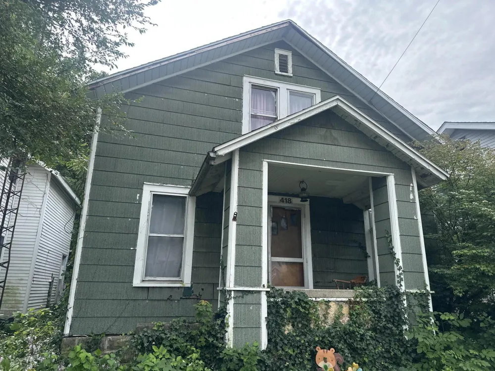418 W Main Street Niles City, MI 49120