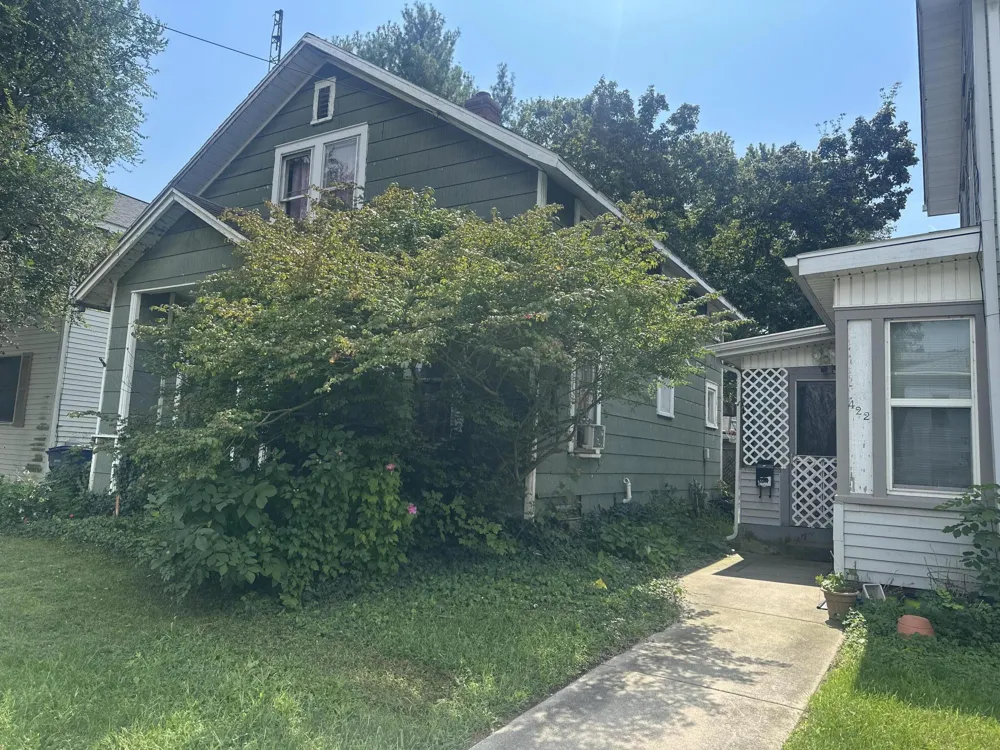 418 W Main Street Niles City, MI 49120