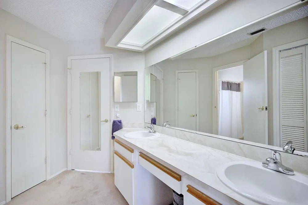 5100 ST LUCIA DRIVE Lakeland, FL 33812