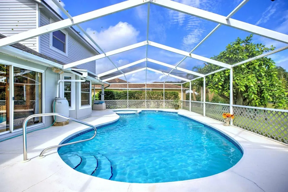 5100 ST LUCIA DRIVE Lakeland, FL 33812
