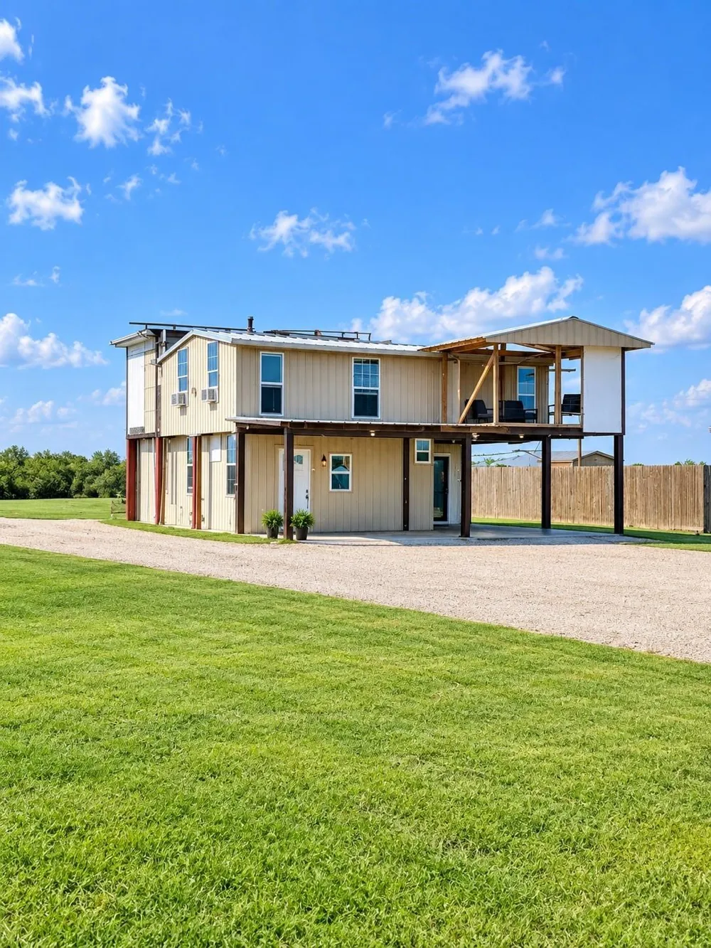 9102 Fresno Avenue Alvin, TX 77511