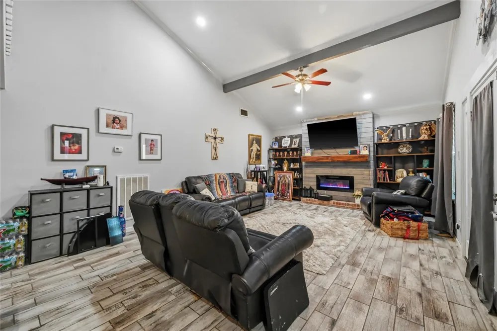 12331 Silo Lane Houston, TX 77071