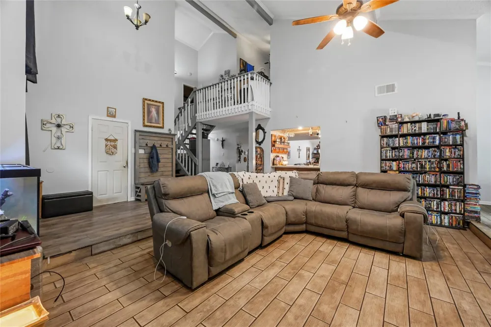 12331 Silo Lane Houston, TX 77071