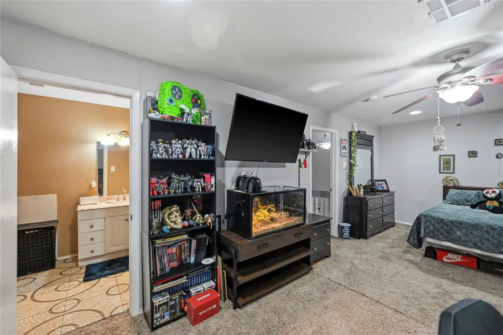 12331 Silo Lane Houston, TX 77071