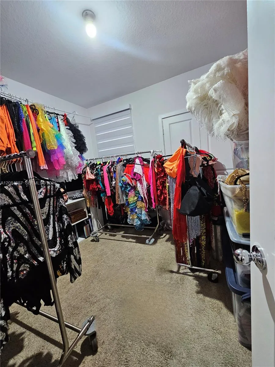 300 NE 12th St Florida City, FL 33034
