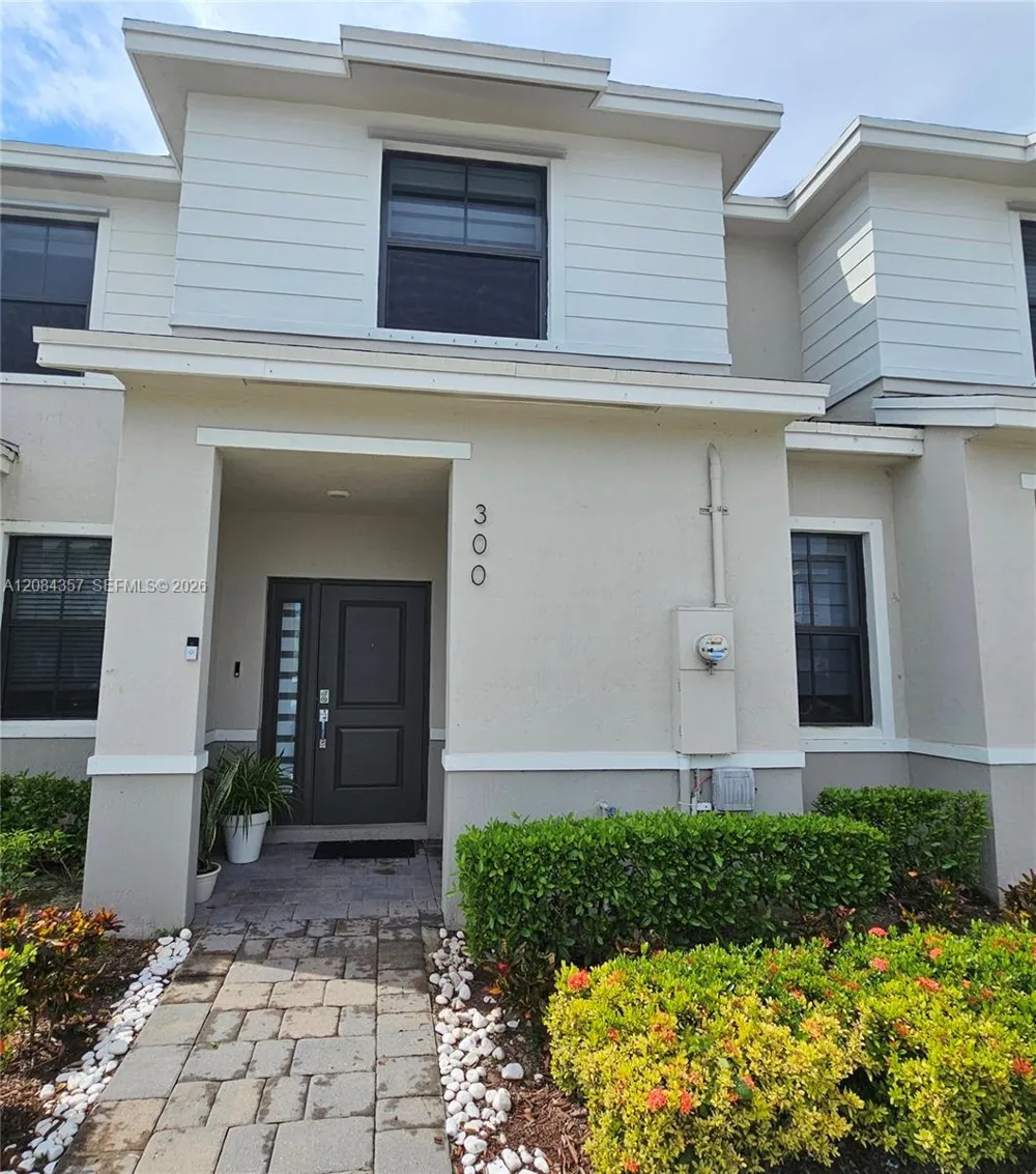 300 NE 12th St Florida City, FL 33034