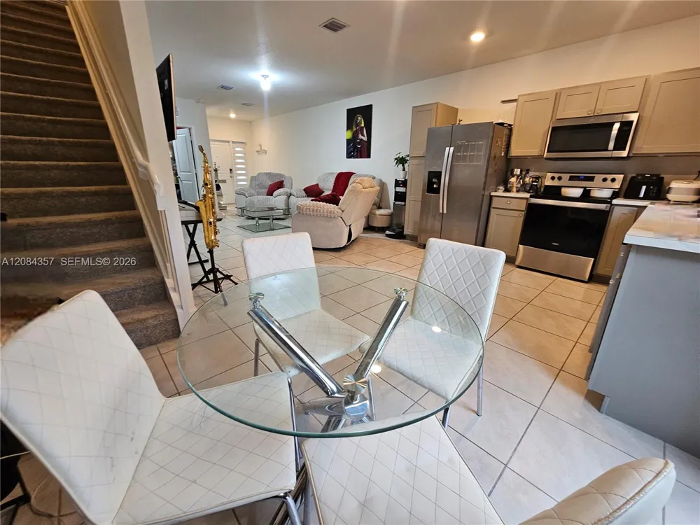 300 NE 12th St Florida City, FL 33034