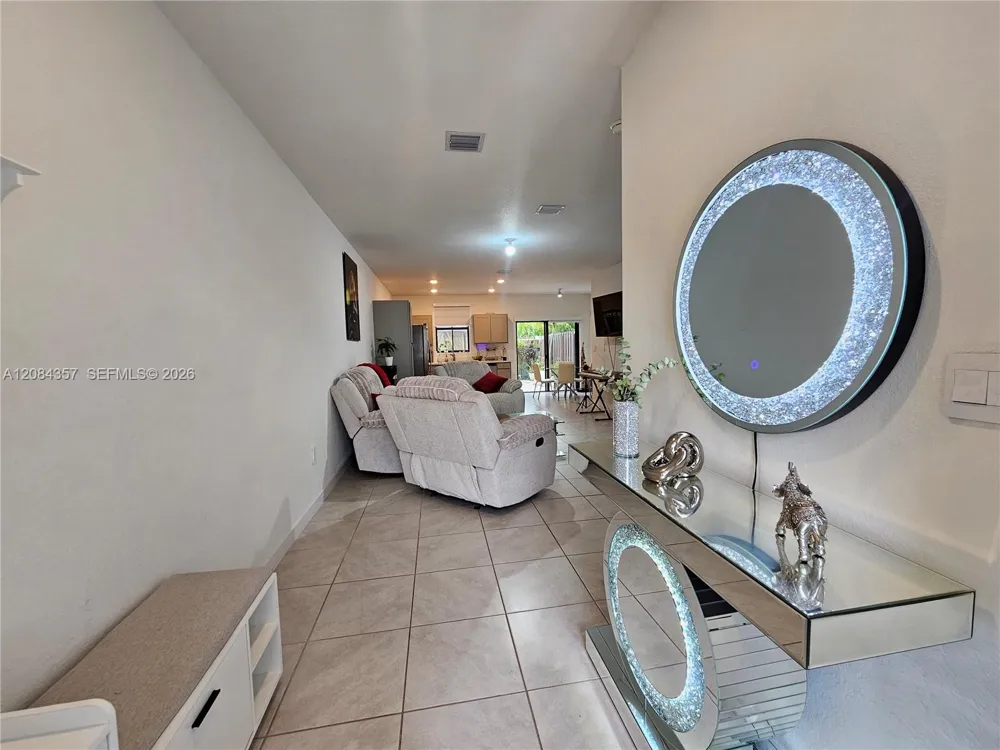 300 NE 12th St Florida City, FL 33034