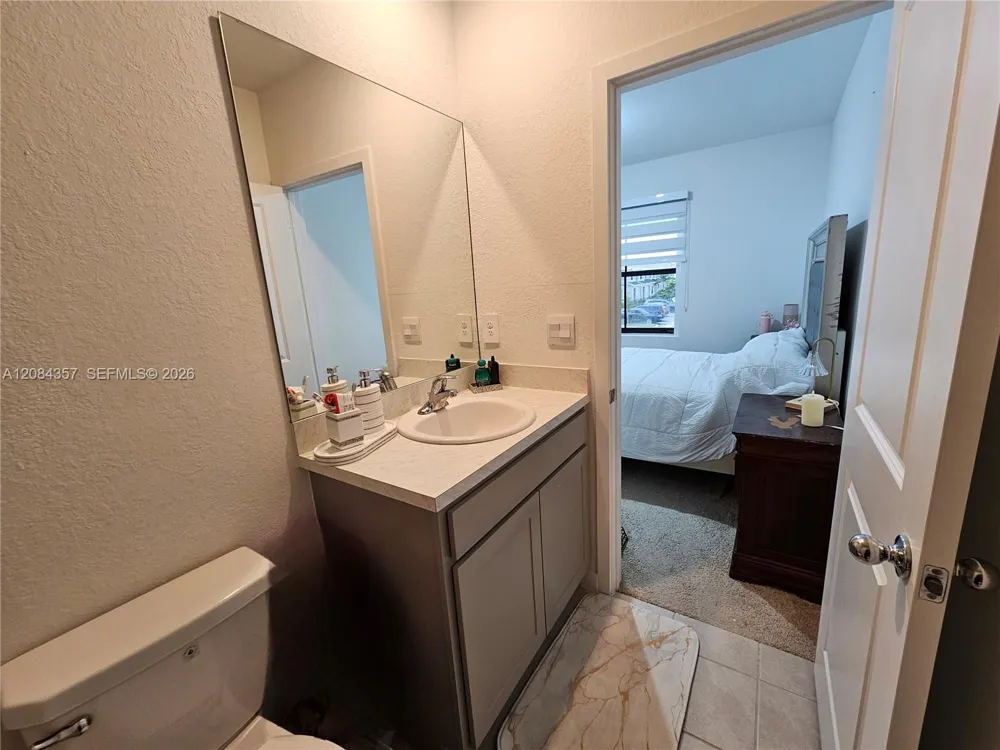 300 NE 12th St Florida City, FL 33034