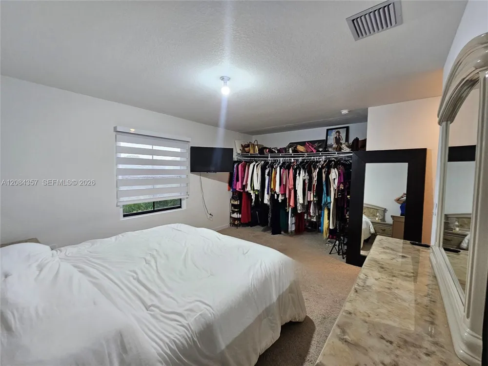 300 NE 12th St Florida City, FL 33034