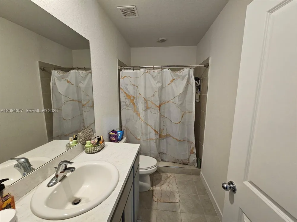 300 NE 12th St Florida City, FL 33034