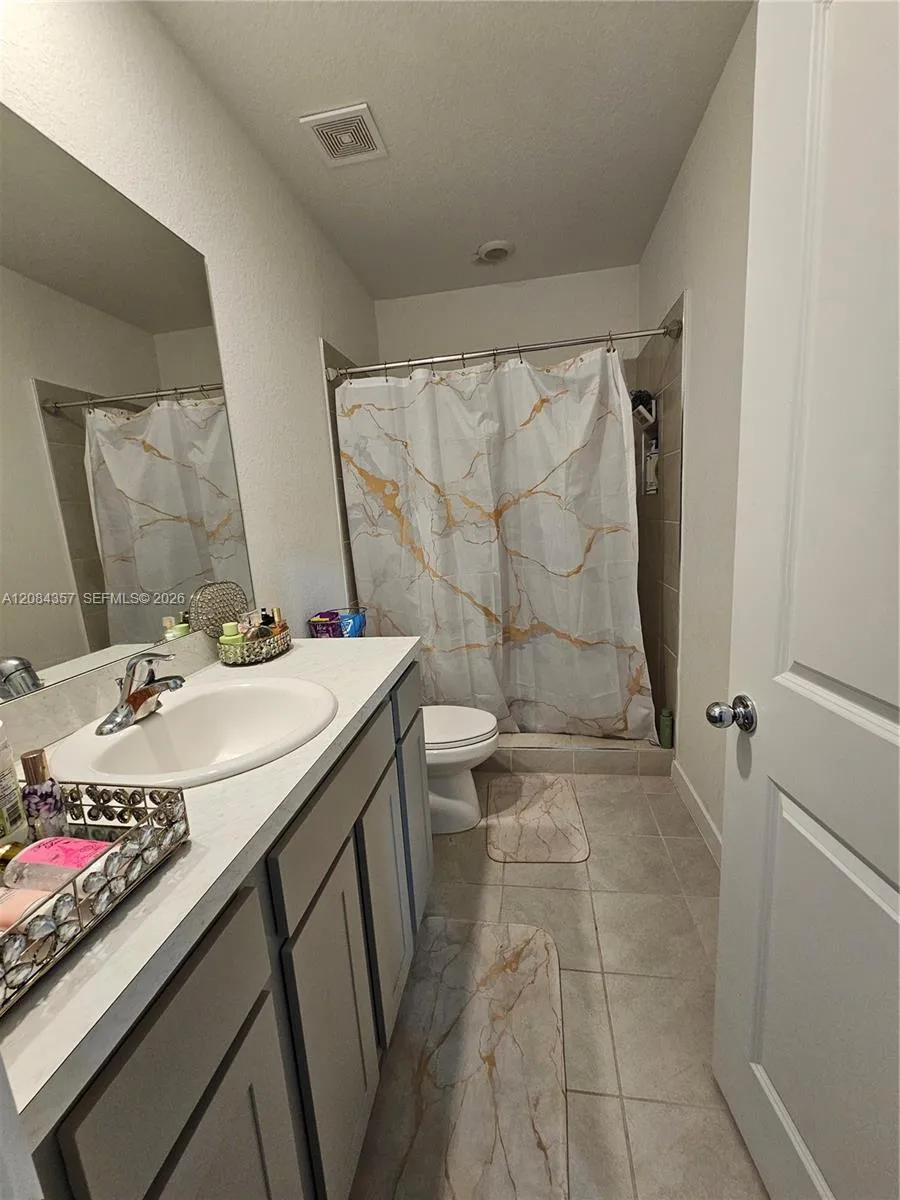 300 NE 12th St Florida City, FL 33034