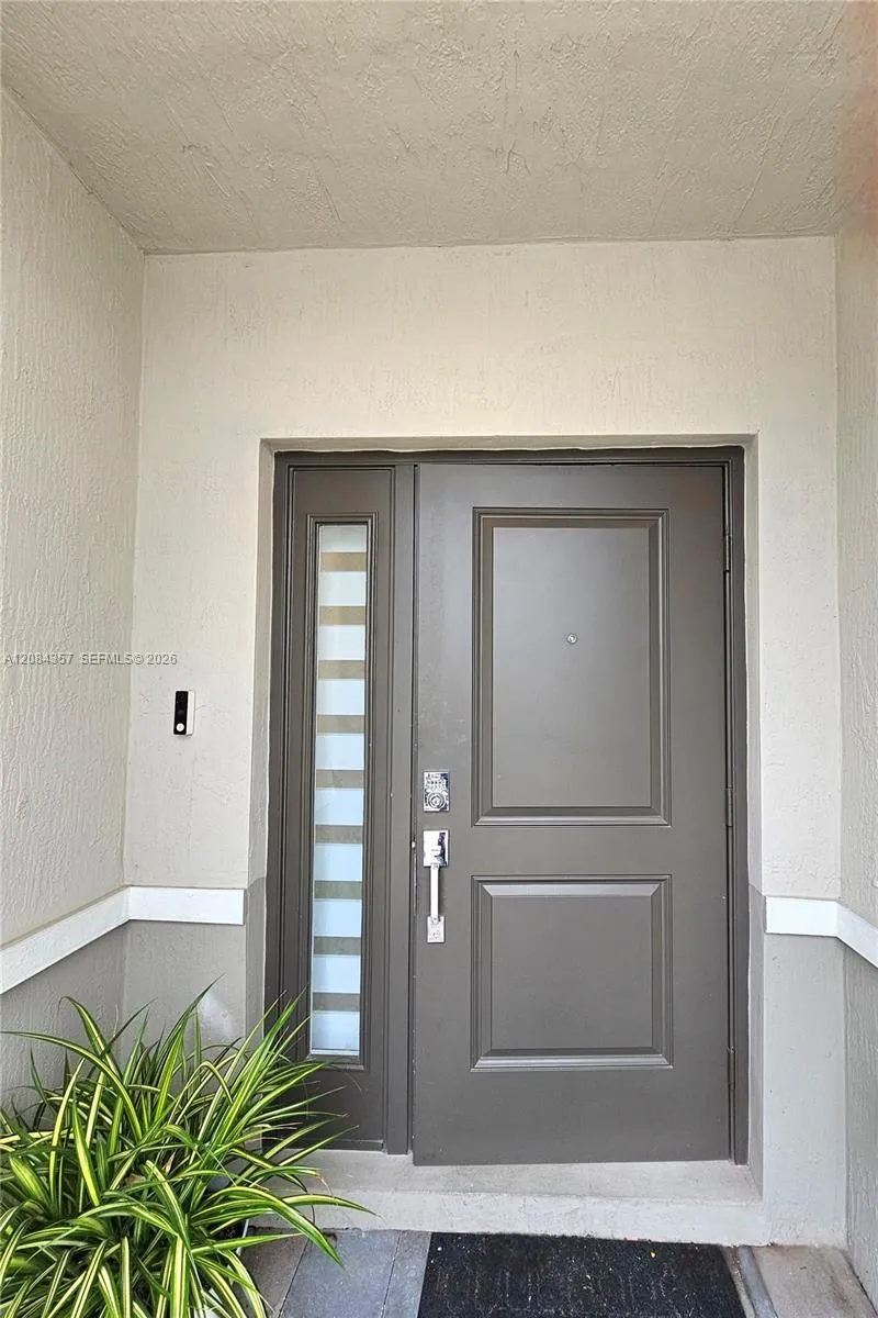 300 NE 12th St Florida City, FL 33034