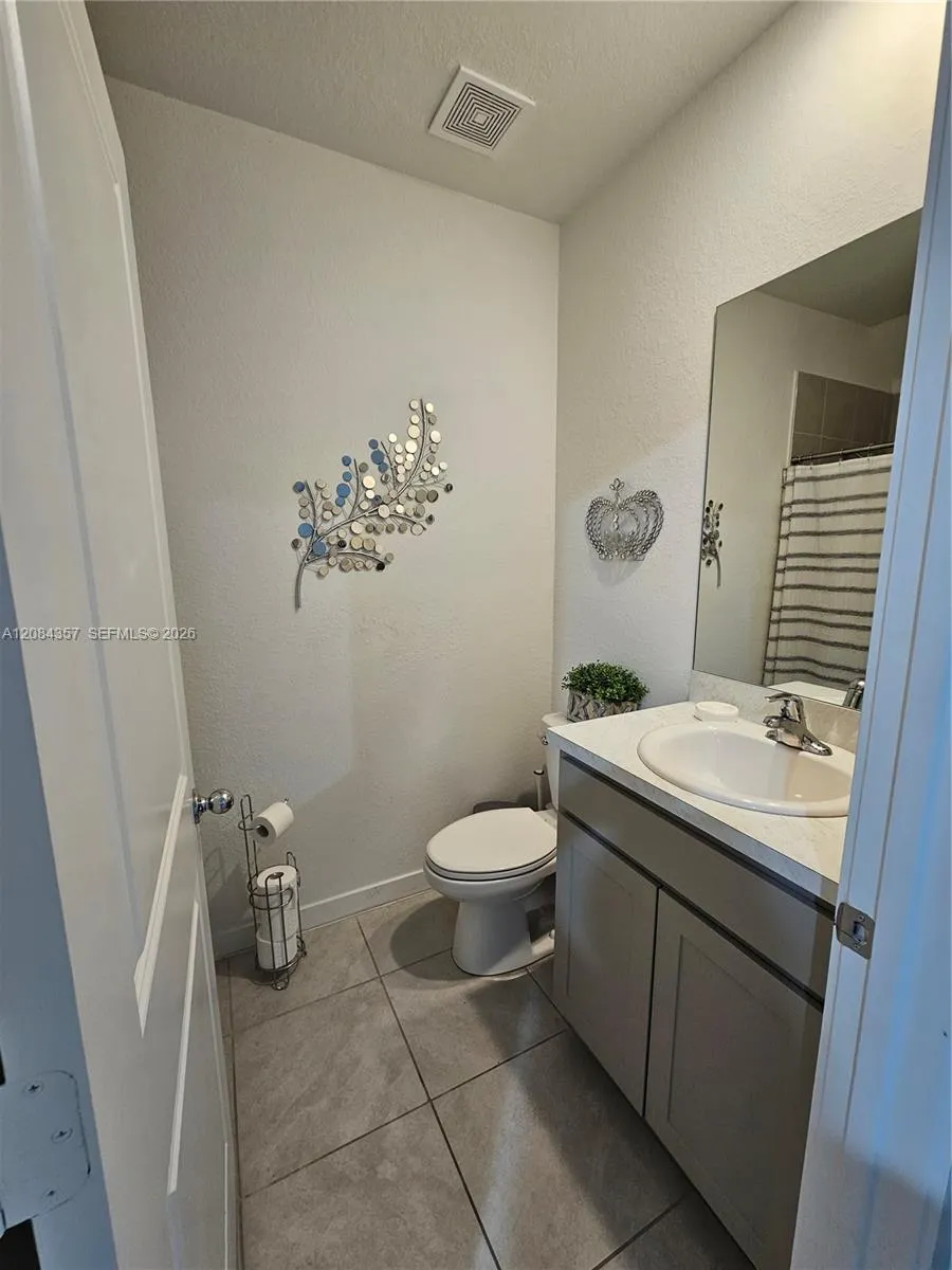 300 NE 12th St Florida City, FL 33034