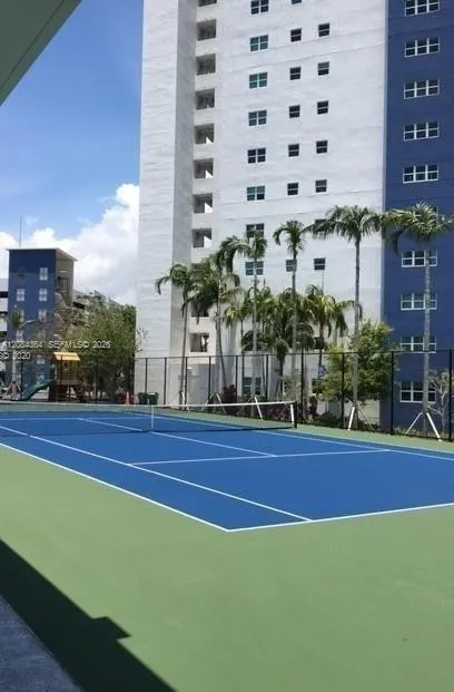15051 Royal Oaks Ln #2302 North Miami, FL 33181