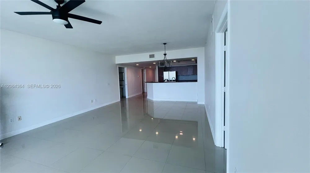 15051 Royal Oaks Ln #2302 North Miami, FL 33181