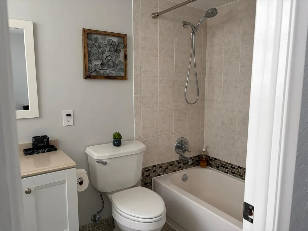 137 GOLDEN ISLES DRIVE #412 Hallandale Beach, FL 33009