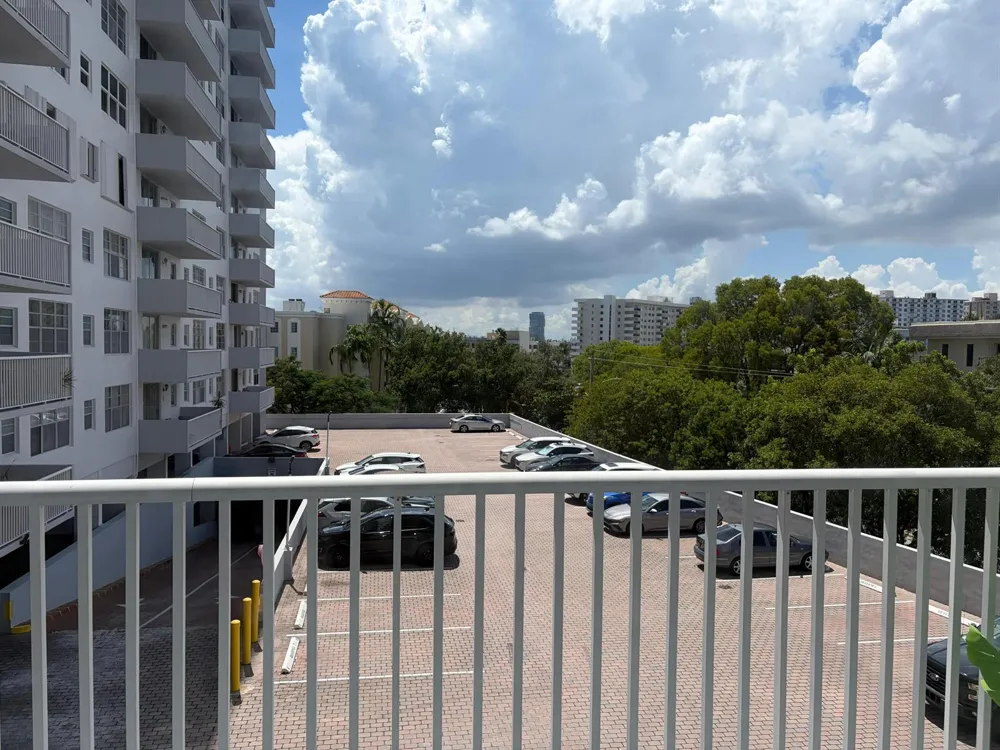 137 GOLDEN ISLES DRIVE #412 Hallandale Beach, FL 33009