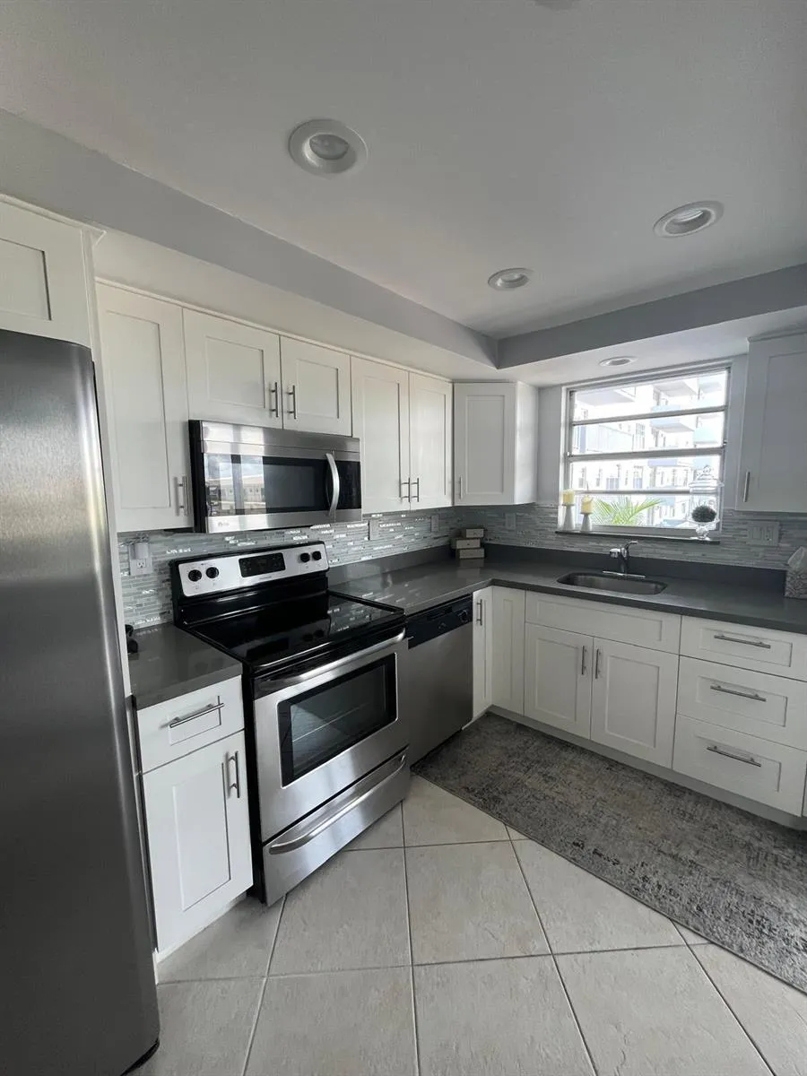 137 GOLDEN ISLES DRIVE #412 Hallandale Beach, FL 33009