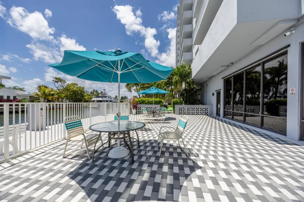 137 GOLDEN ISLES DRIVE #412 Hallandale Beach, FL 33009